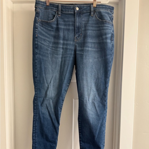 NWT Women’s American Eagle High Rise Jegging Jeans Size 18 - Picture 1 of 5